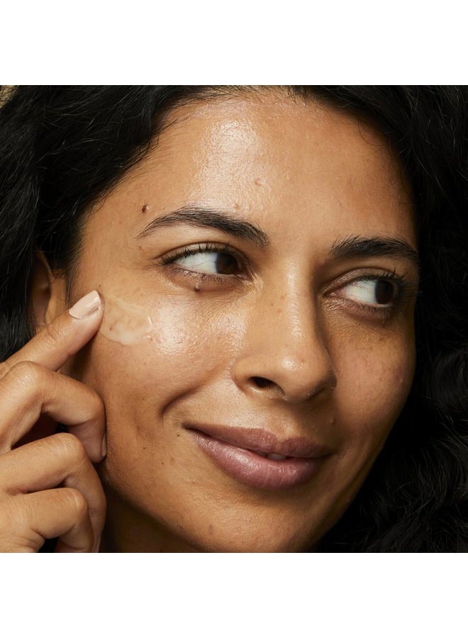 No7 Lift and Luminate Triple Action Face Serum – Anti-Wrinkle Collagen Peptide Serum with Vitamin C, Brightening Emblica, Pro Retinol, Hyaluronic Acid & Hibiscus for Skin Firming (30ml) - Image 3