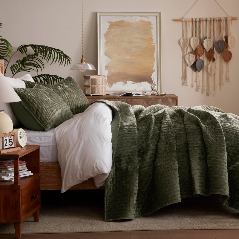 LEAONME Velvet Quilt King Size 98''x106'', Lightweight Olive Green Velvet Comforter Set with 2 Matching Shams, Soft Cross Stitch Bedspread Coverlet Bedding Set for All Season - Image 3
