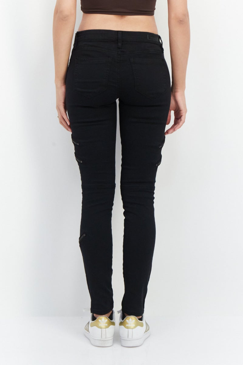 Blank NYC Women Regular Fit Plain Stretchable Jeans, Black - Image 4