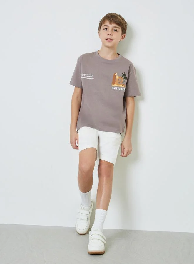 ستايلي Kids Graphic Print Oversized T-Shirt and Shorts Set