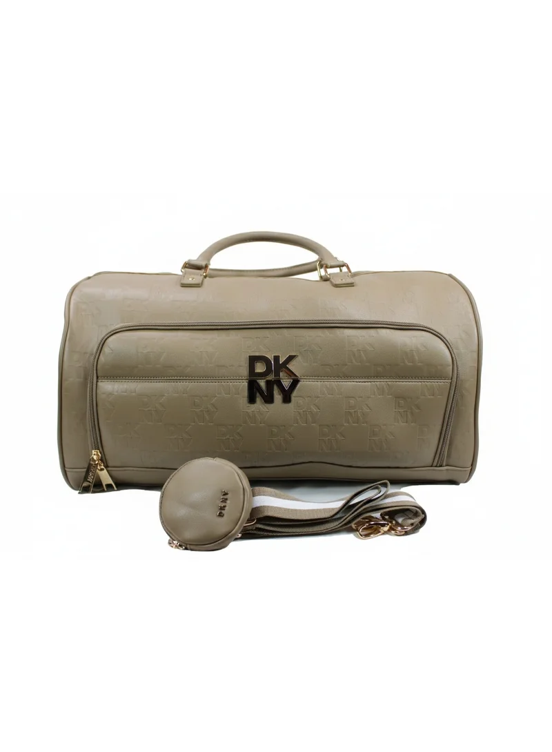 د ك ن ي حقيبة سفر DKNY بنقشة مربعات | لون كاميو