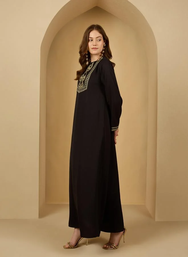 Styli Styli Crepe Jalabiya with Gold Trim