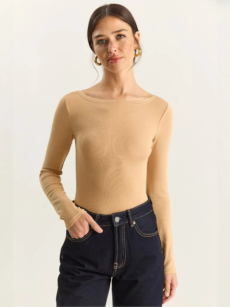 بيانكو لوتشي LUCCI Fitted Basic Top