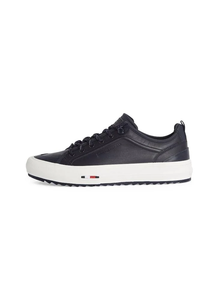 تومي هيلفيغر Hi Vulc Cleat Sole Leather Low Top Sneakers