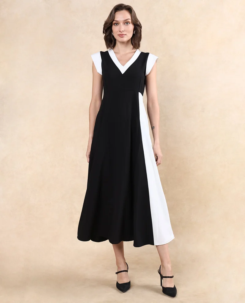 Rareism Rareism Women Bhinua Black Ruffled Sleeves V-Neck Zipper Closure Straight Fit Maxi Plain Dress