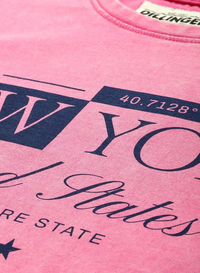 ديلينجر تيشيرت واسع بطبعة وياقة دائرية