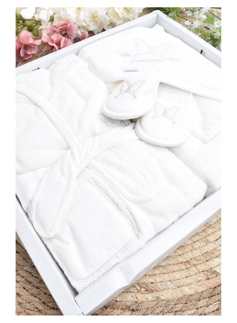 FUN MOMENT Baby Bathrobe Consisting of 4 Pieces - Image 1