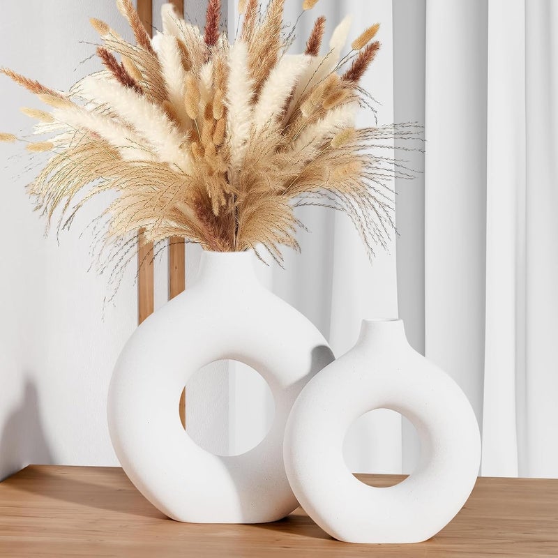 XTORE مزهرية سيراميك بيضاء غير لامعة على شكل دونات لتزيين المنزل | مزهرية زخرفية جمالية بسيطة لغرفة المعيشة، غرفة النوم، المكتب، طاولة القهوة/العشاء - (عبوة من 2، العشب غير متضمن) - Image 1