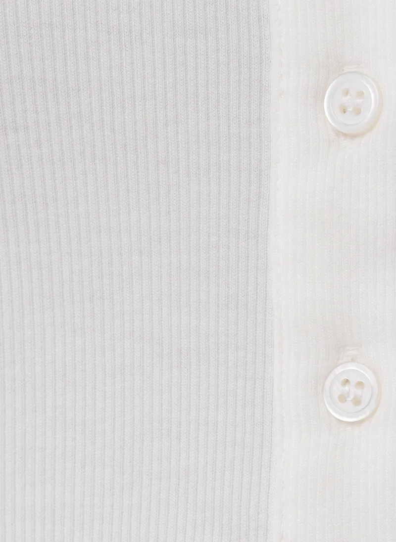 Lichi Jersey top with lace ribbon at the neck