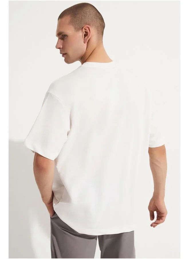 JUNE June Men Oversize Pattern Crew Neck Tshirt White