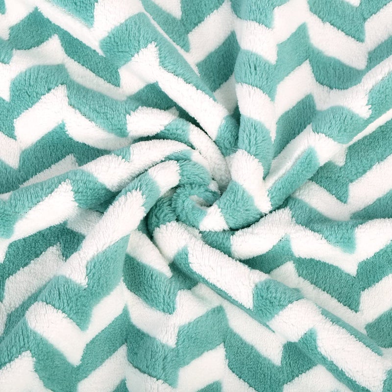 JML Microfiber Bath Towels  Bath Towel 2 Pack(30"" x 60"")  Oversized  Soft  Super Absorbent and Fast Drying  Multipurpose Use for Sports  Fitness  Yoga  Chevron Green - Image 3