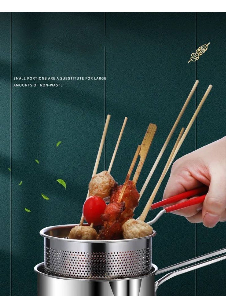 Roasting jug with stainless steel strainer and lid - Image 1