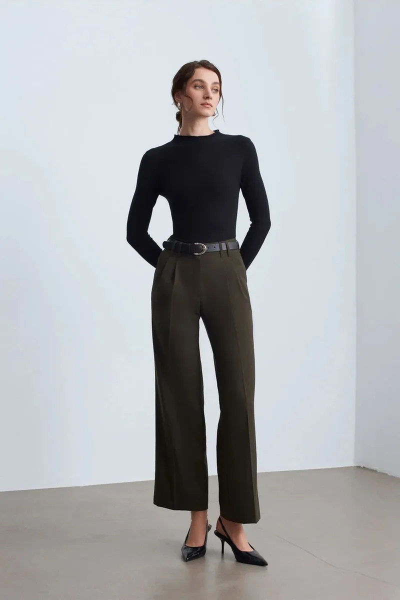 Dilvin Black DILVIN Women's Slim-fit Ribbed Half-turtleneck Sweater for Women | Best Price UAE