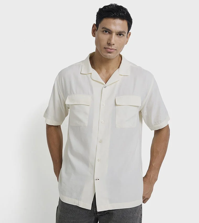 بين شيرمان Ben Sherman Men's Short Sleeve Solid Shirts