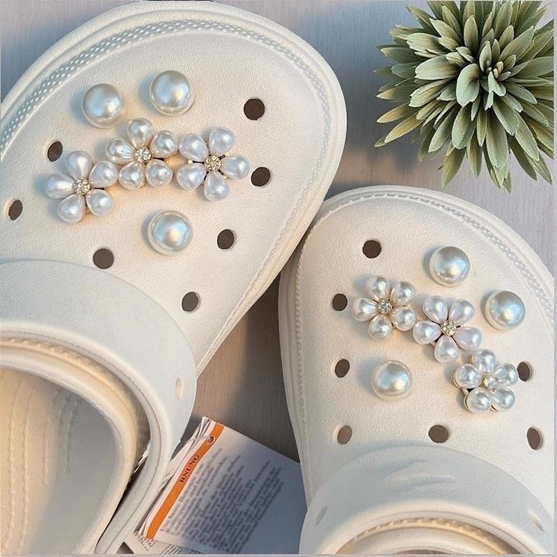Pearl Petal Non-Slip Shoe Flower for Crocs - Simple, Fresh DIY  Accessory - Image 3
