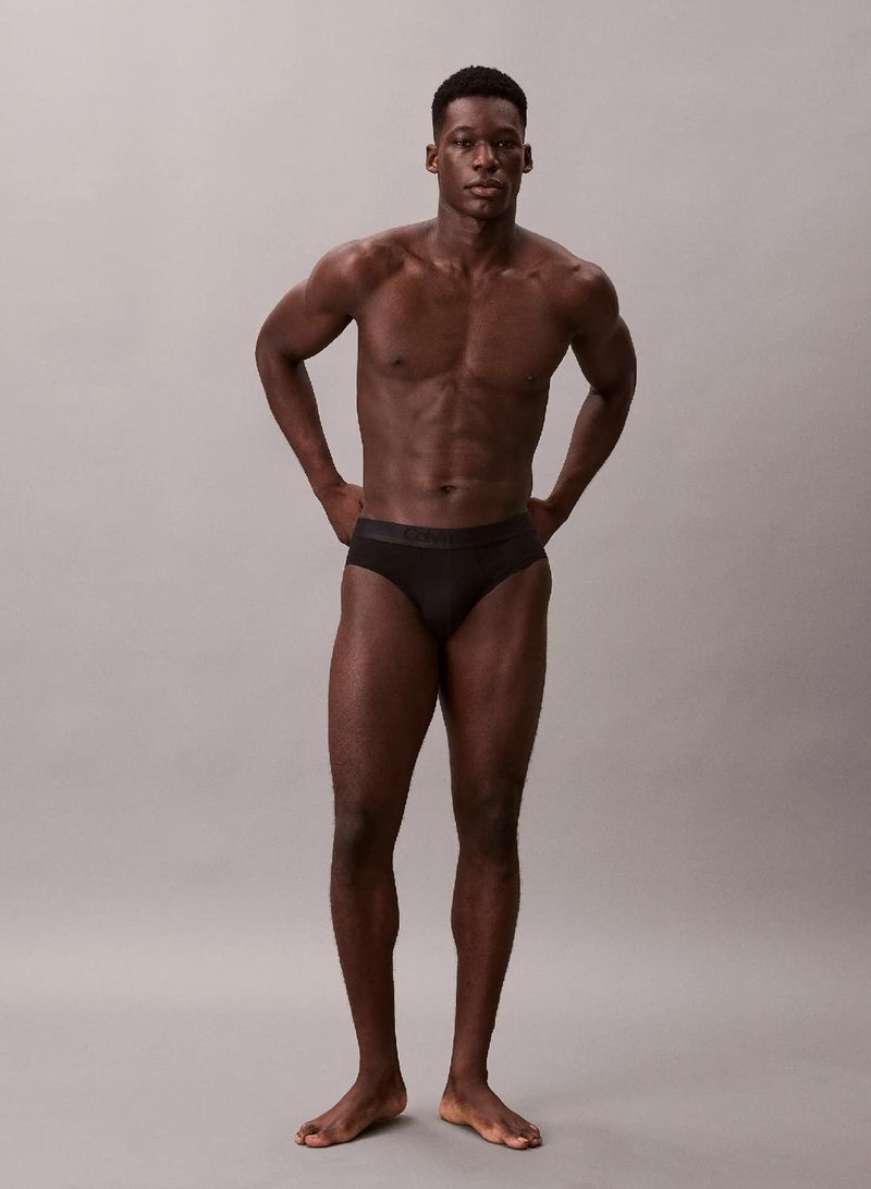 كالفن كلاين طقم سراويل داخلية من مجموعة CK Black مكون من 3 قطع - Image 2