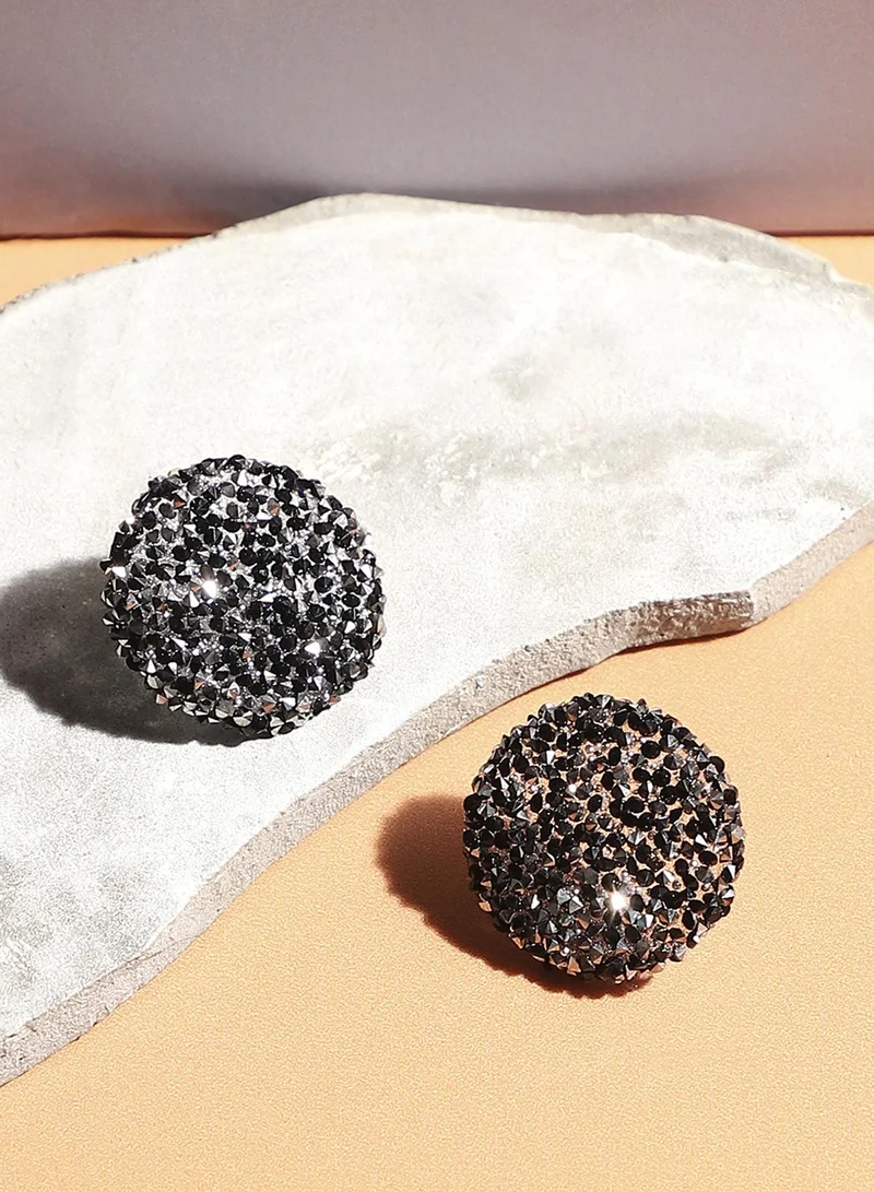 SOHI Embellished Cluster Circular Artificial Stud Earring Jewellery