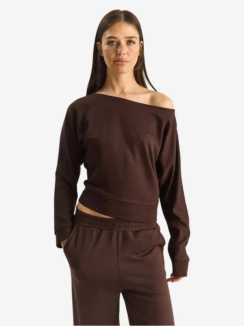 Bianco Lucci LUCCI Asymmetrical Collar Knitted Blouse