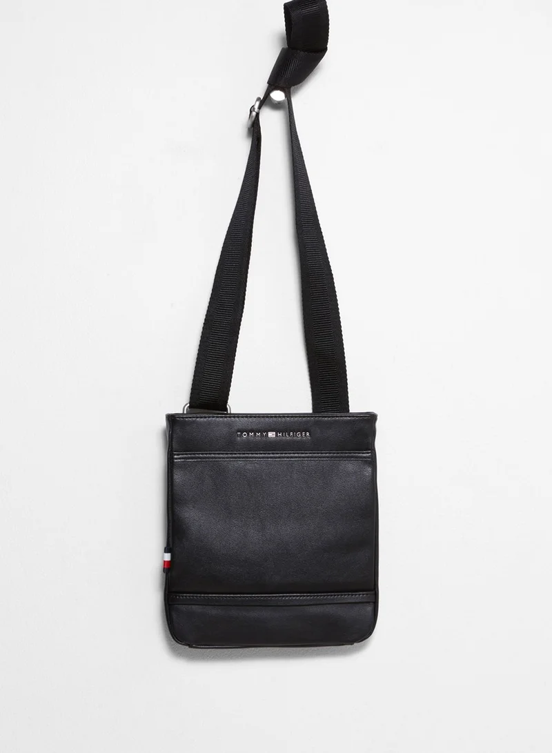 TOMMY HILFIGER City Mini Flat Crossover Messenger