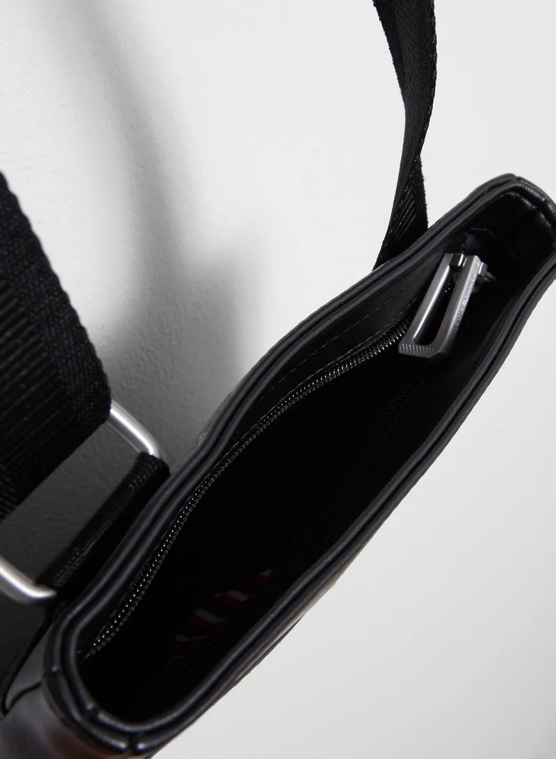TOMMY HILFIGER City Mini Flat Crossover Messenger