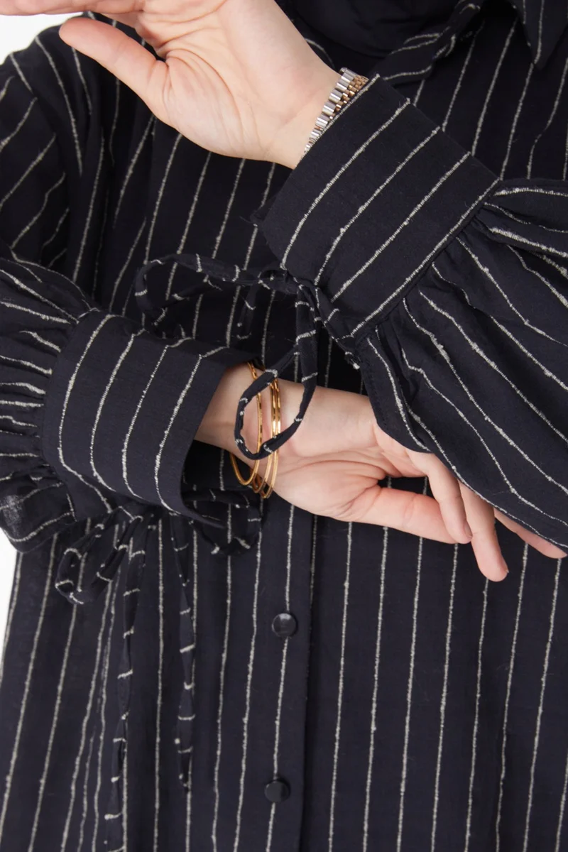 Tofisa Plain Shirt Collar Women's Black Striped Shirt - 25256