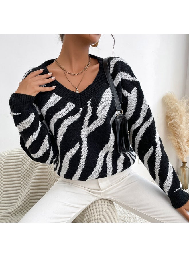 Autumn Middle Eastern Clothing Base Layer V-neck Black Zebra Pattern Sweater - Image 2
