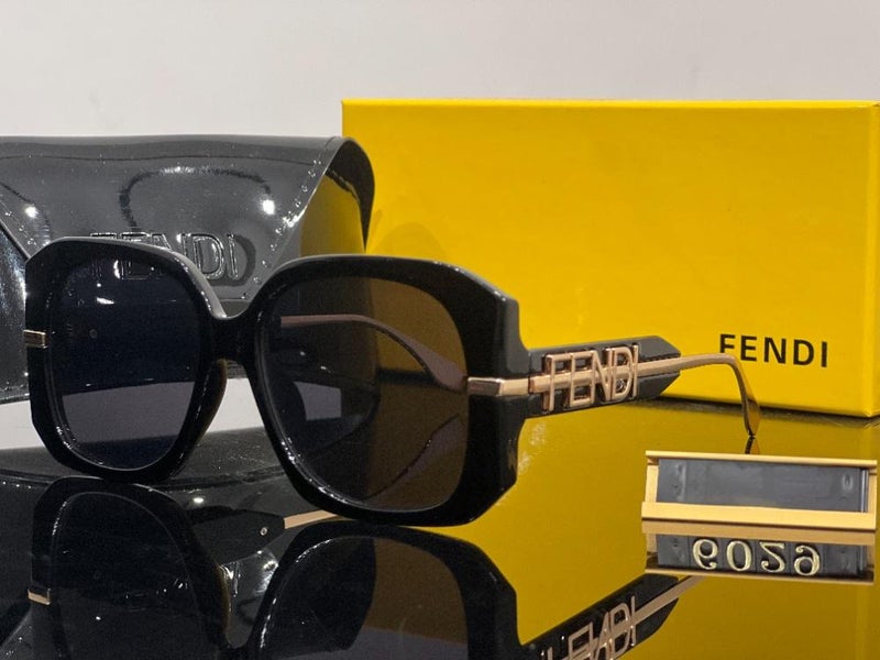 FENDI Women Classic Retro Sunglasses - Image 1
