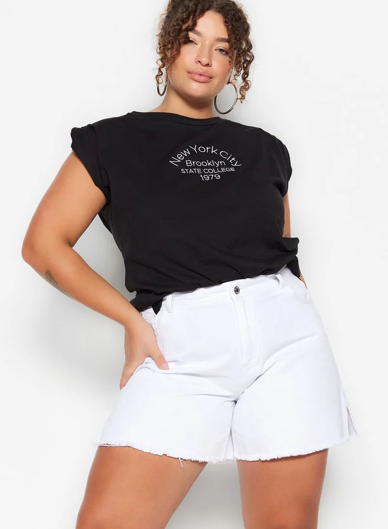 ترينديول كيرف High Waist Denim Shorts
