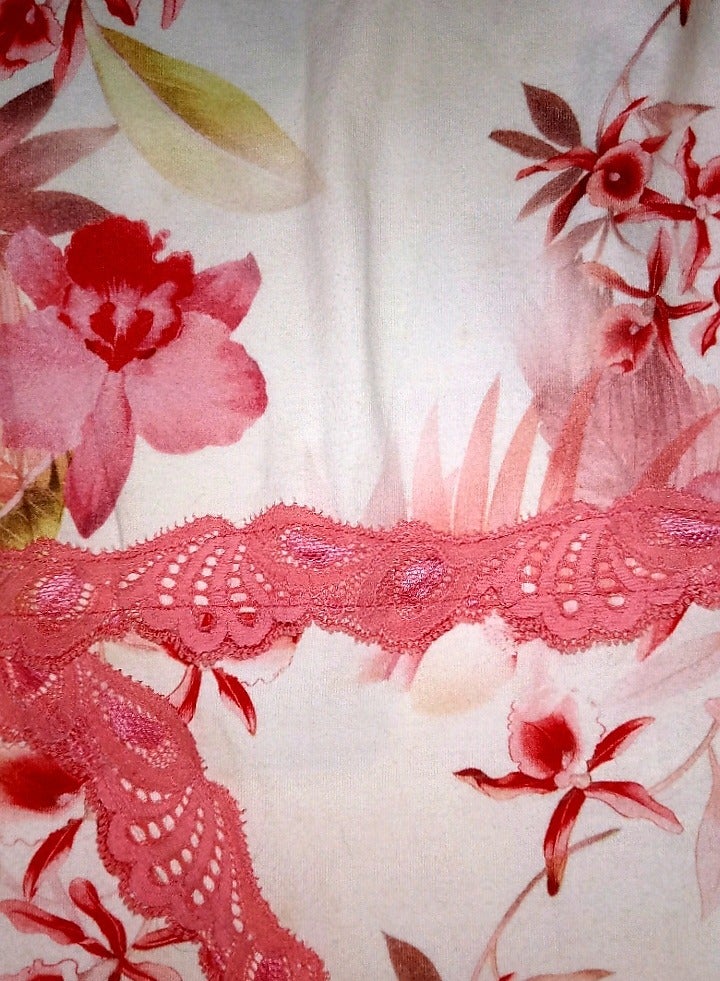 Women floral print basic cotton top sleeveless with lace - Image 2