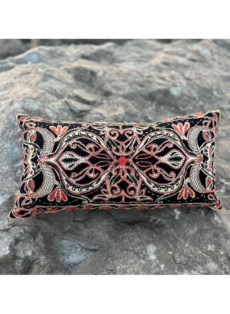 تحفة لوكس Noor Appliqué Silk Velvet Cushion with Filler