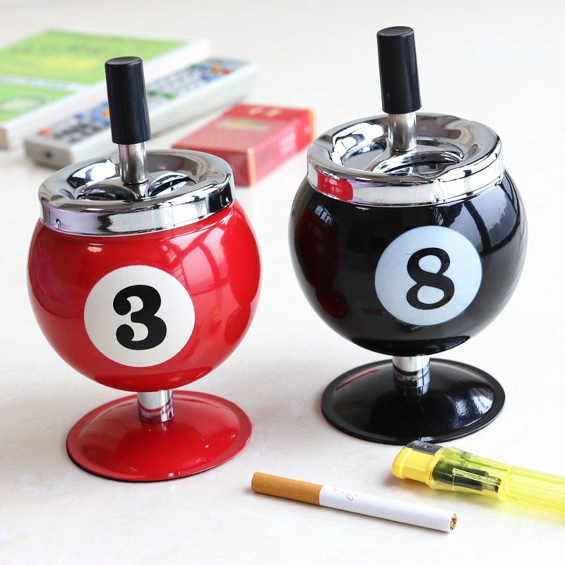 Creative Metal Billiard Ashtray with Lid - Image 1