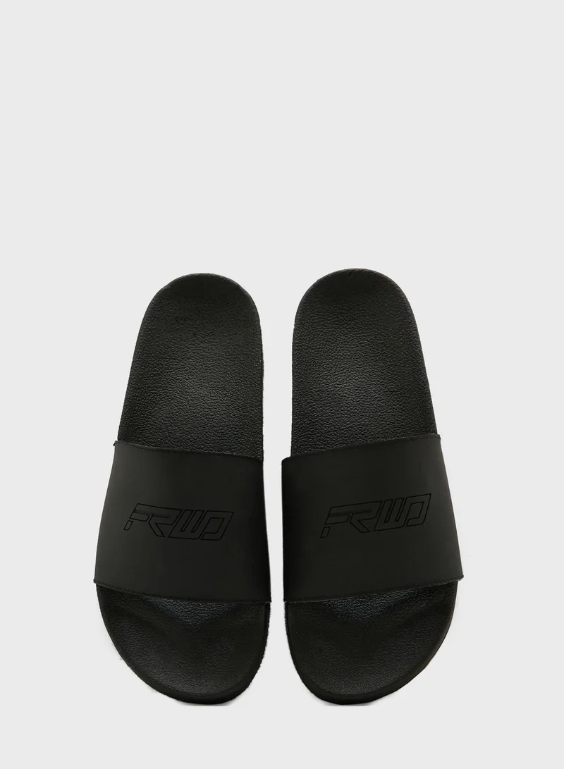 FRWD Casual Slides
