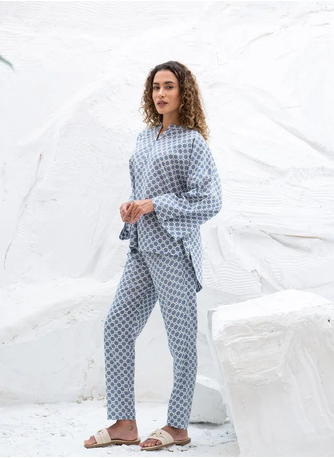 سانسكريتي هومز Geometric Printed Notch Neck Top and Straight Pyjama Pants