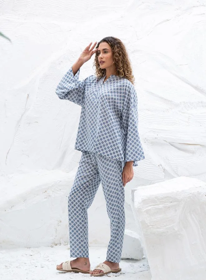 sanskrutihomes sanskrutihomes Geometric Printed Notch Neck Top and Straight Pyjama Pants