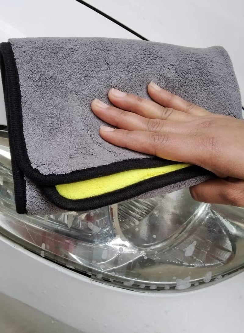 Highly absorbent multi-purpose cleaning towel for car and kitchen - Image 2