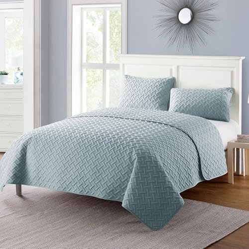 VCNY Home Blue Quilt for Queen Bed – 3-Piece Bedspread Coverlet and Shams, Soft Bedding Comforter Alternative for All Seasons (Nina, Full/Queen) - Image 2