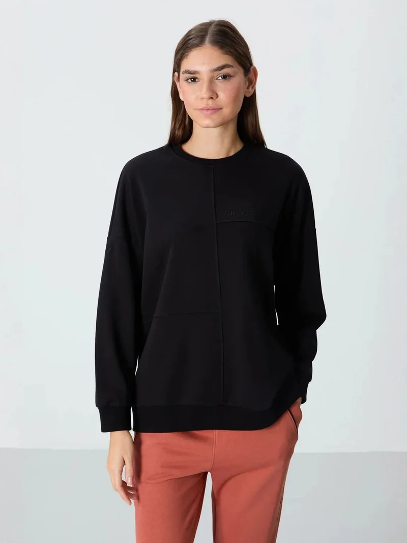 تومي لايف TOMMY Oversized Crew Neck Sweatshirt