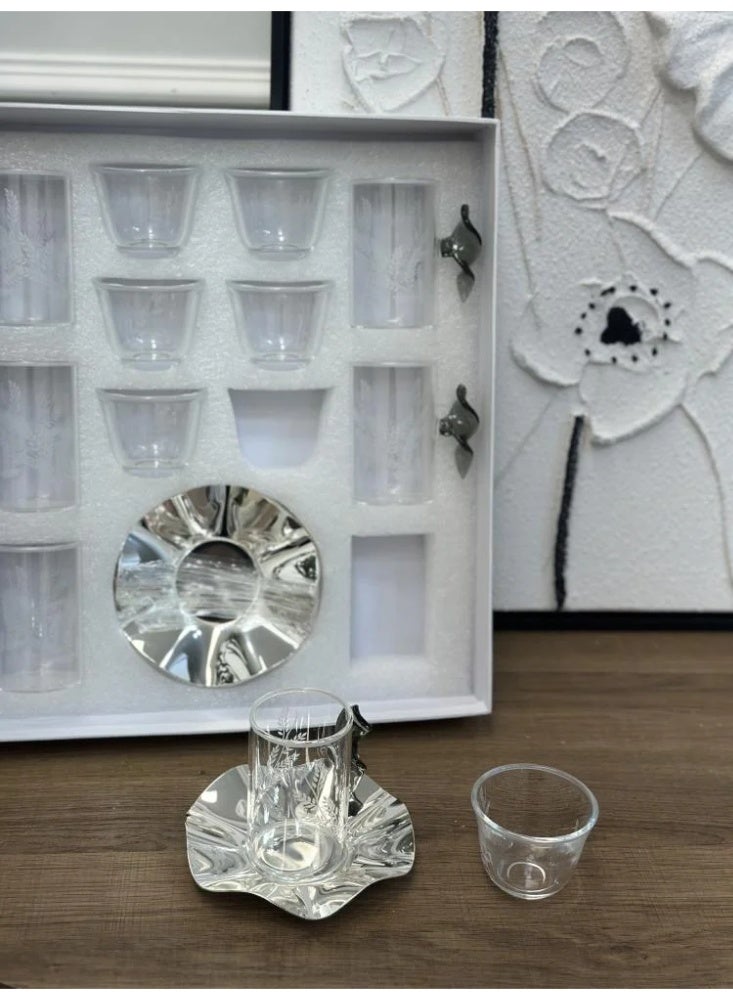 18-piece tea set including cups and saucers with a modern pattern - Image 1