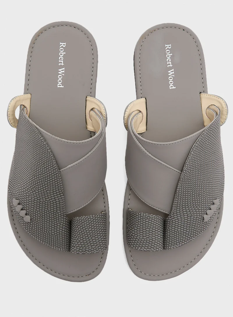 روبرت وود Traditional Two Tone Textured Arabic Sandals