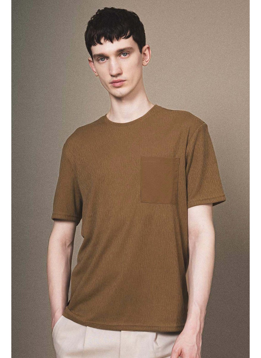 Man Regular Fit Crew Neck Short Sleeve T-Shirt