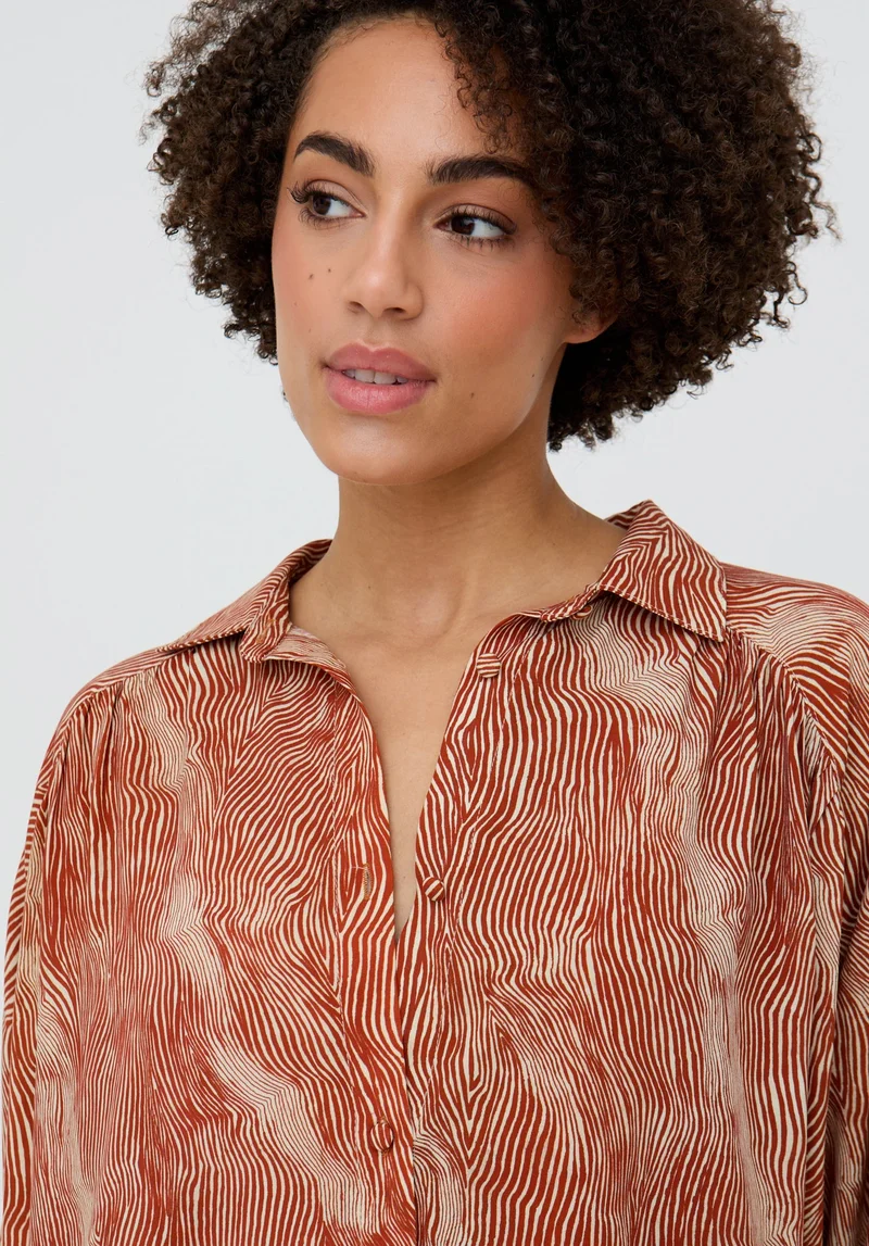 رافاي Ginger Button Down Tiger Print Shirt In Orange