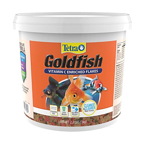 Tetra Goldfish Flakes, Nutritionally Balanced Diet For Aquarium Fish, Vitamin C Enriched Flakes, 2.2 lbs - Image 2