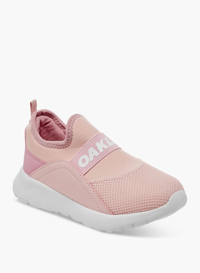 Oaklan by Shoexpress Girls by Shoexpress Logo Detail Slip-On Sports Shoes with Pull Tabs  - Image 2