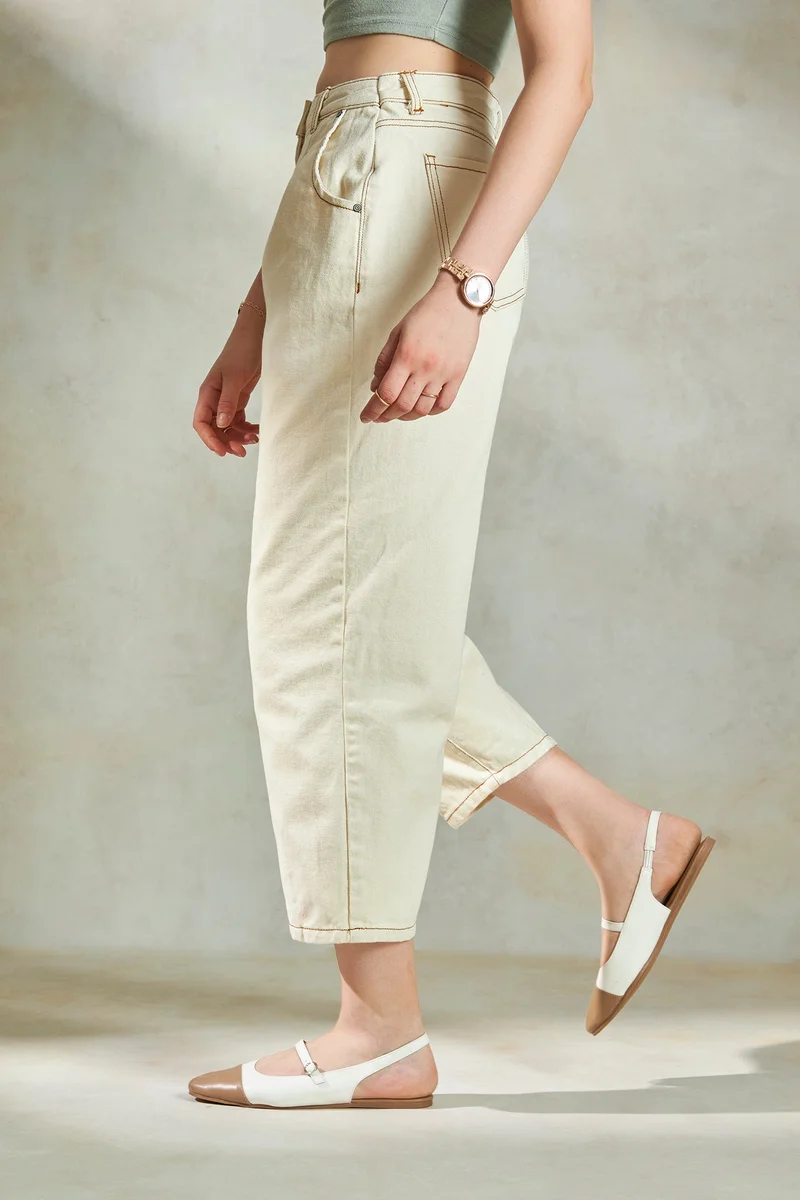 Virgio Virgio Women Mid-Rise Loose Fit Pleated Trousers