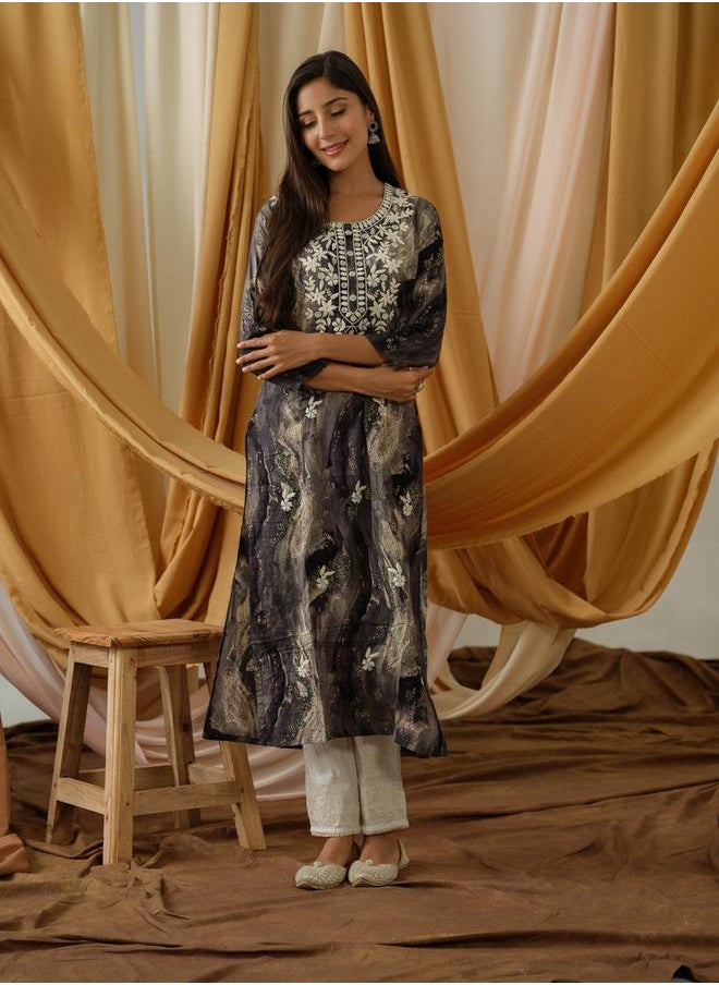 DW Floral Embroidered Round Neck Straight Kurta by Styli  - Image 5