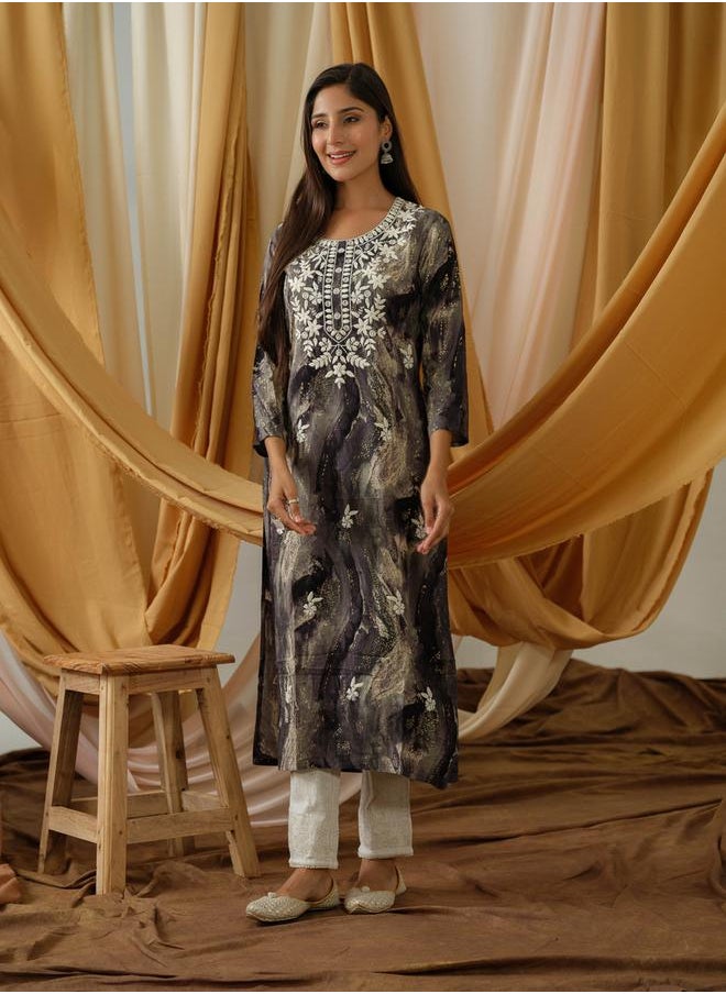 DW Floral Embroidered Round Neck Straight Kurta by Styli  - Image 2