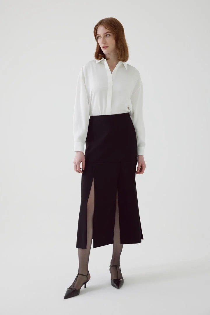 EXQUISE Regular Black Skirt with Slit