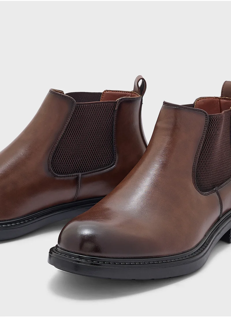 روبرت وود Classic Formal Chelsea Boots