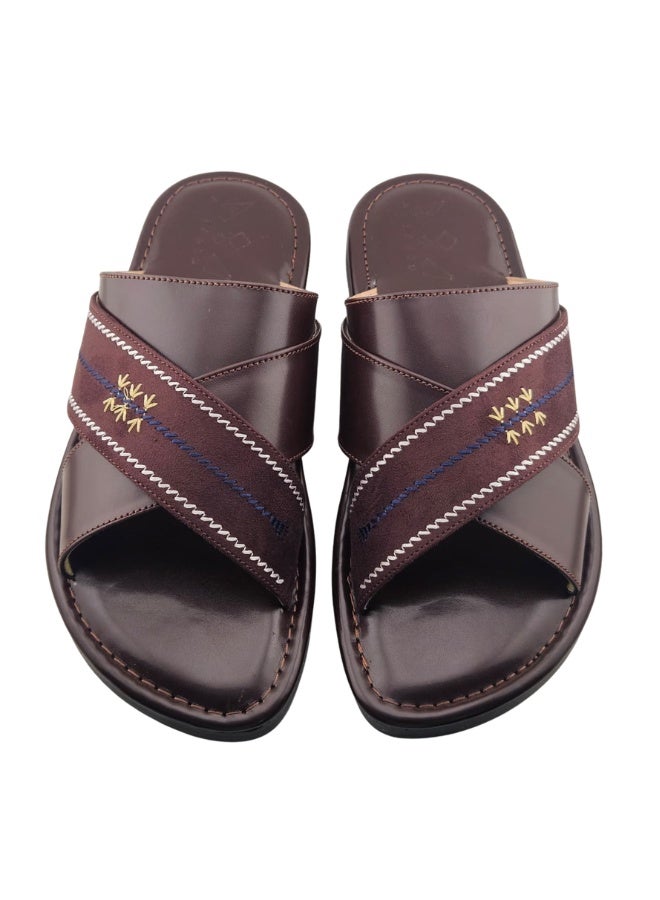 AL Fanoos Men's Cross-Strap Sandal Al Fanoos Embroidered Gulf Design - Image 4