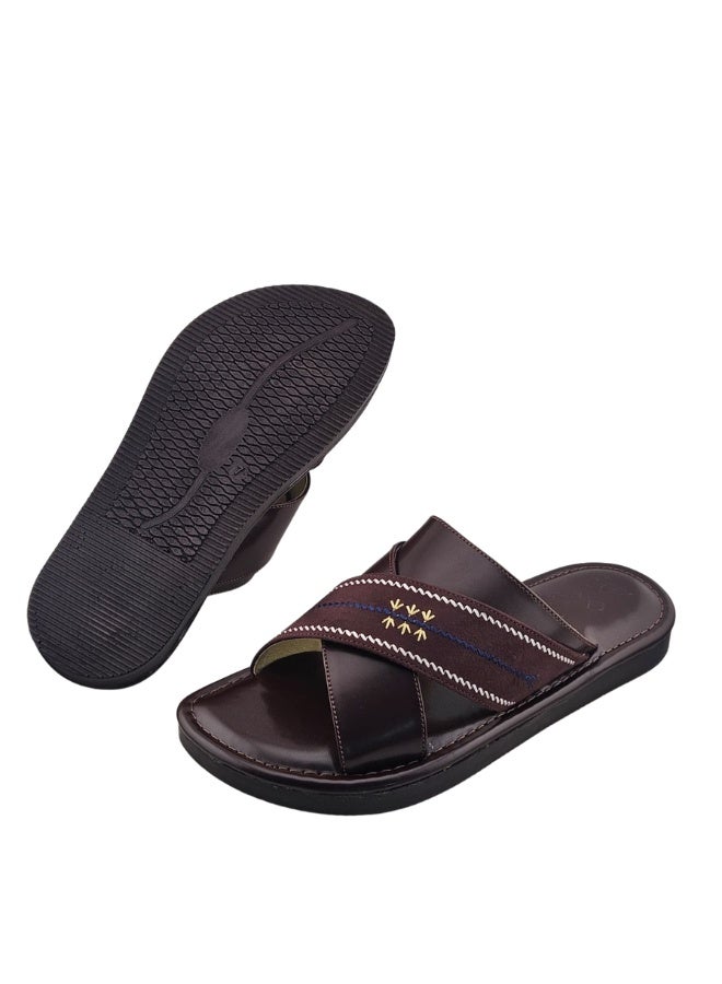 AL Fanoos Men's Cross-Strap Sandal Al Fanoos Embroidered Gulf Design - Image 5